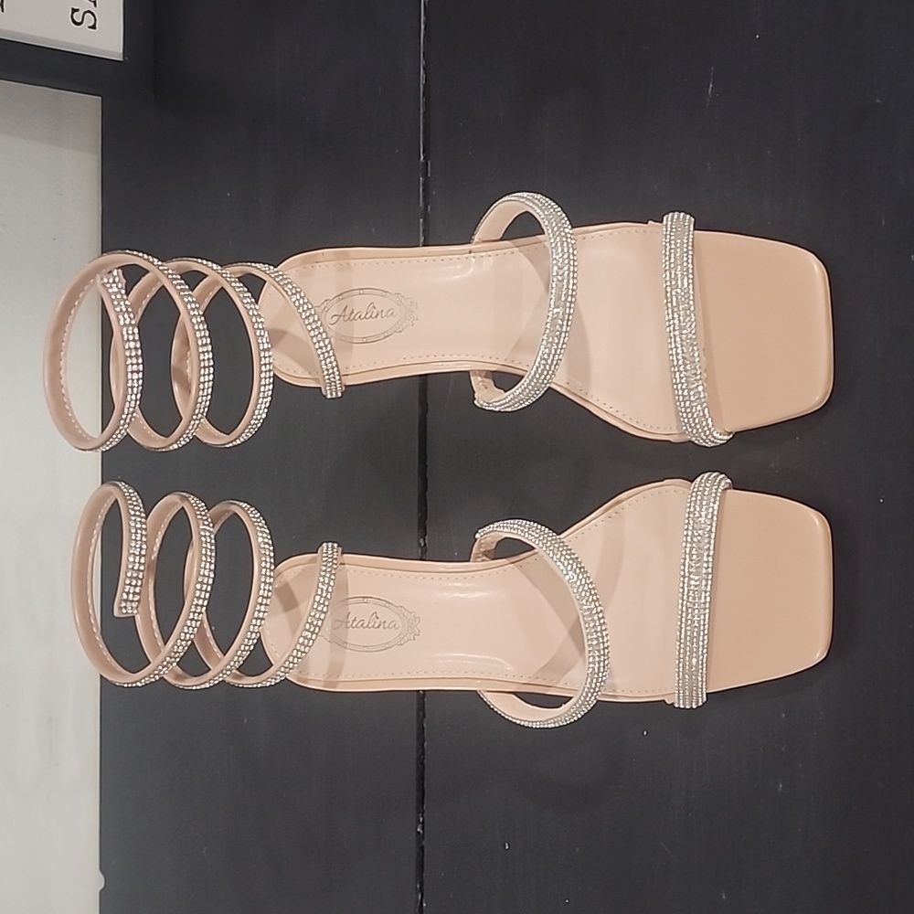 Beautiful Riehnstone saddles - Picture 2 of 10